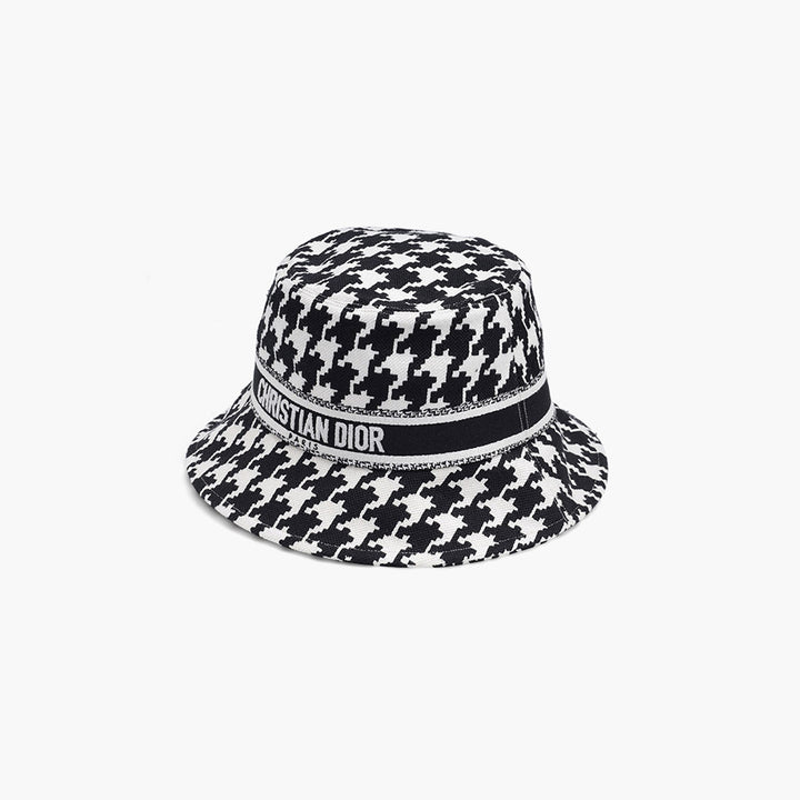 CHRISTIAN DIOR 30 Montaigne Small Brim Bucket Hat in Black White with Large Houndstooth Motif - Lovelo Room